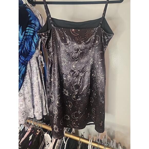 Urban Outfitters Sun And Moon Slip Dress Size Large - Picture 7 of 7